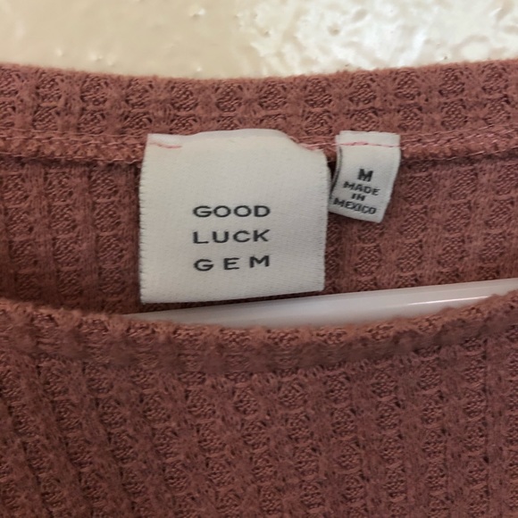 Long sleeve, somewhat cropped shirt. - Picture 2 of 2